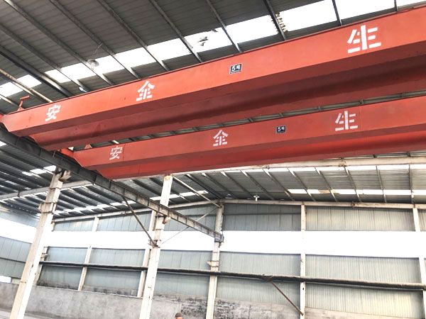 橋式起重機(jī)